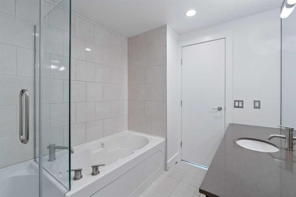 









433


11

Avenue Southeast, 503,
Calgary,




AB
T2G 0C7

