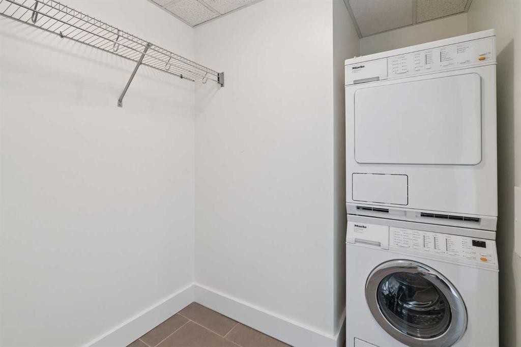 









433


11

Avenue Southeast, 503,
Calgary,




AB
T2G 0C7

