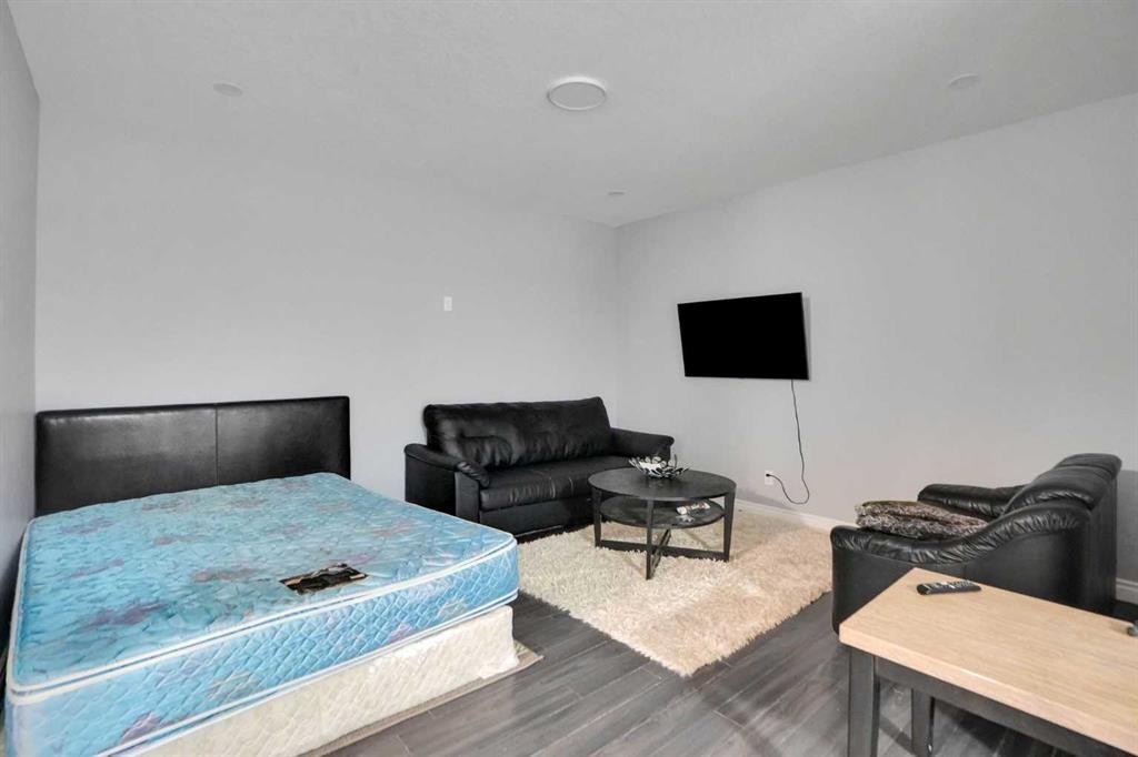 









46


Mahogany

Passage Southeast,
Calgary,




AB
T3M 2K5

