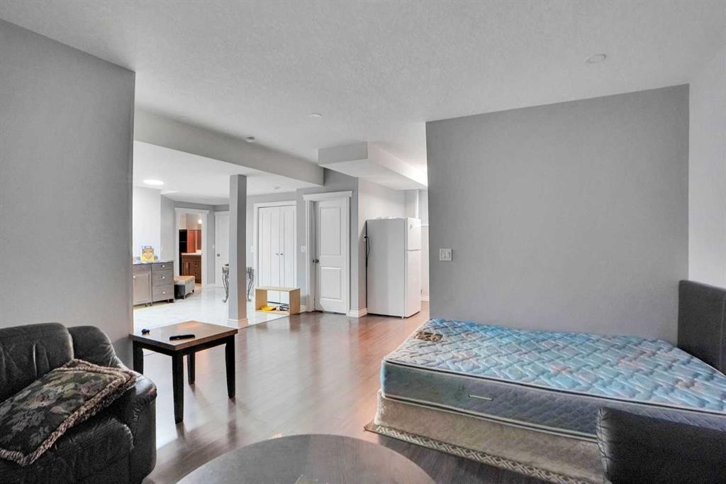 









46


Mahogany

Passage Southeast,
Calgary,




AB
T3M 2K5

