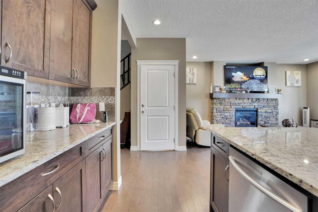 









46


Mahogany

Passage Southeast,
Calgary,




AB
T3M 2K5

