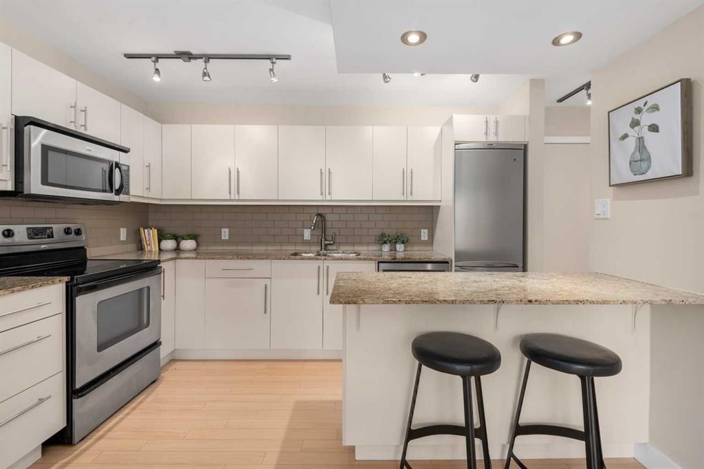 









824


4

Avenue Northwest, 304,
Calgary,




AB
T2N 0M8

