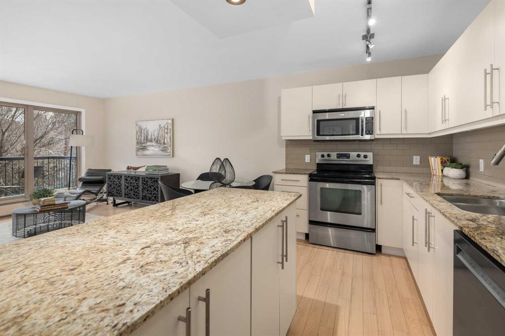 









824


4

Avenue Northwest, 304,
Calgary,




AB
T2N 0M8

