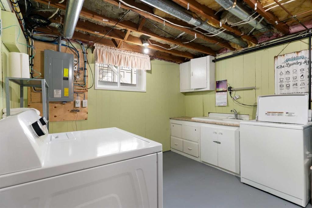 









121


Mountain

Street,
Cochrane,




AB
T4C 1Z5

