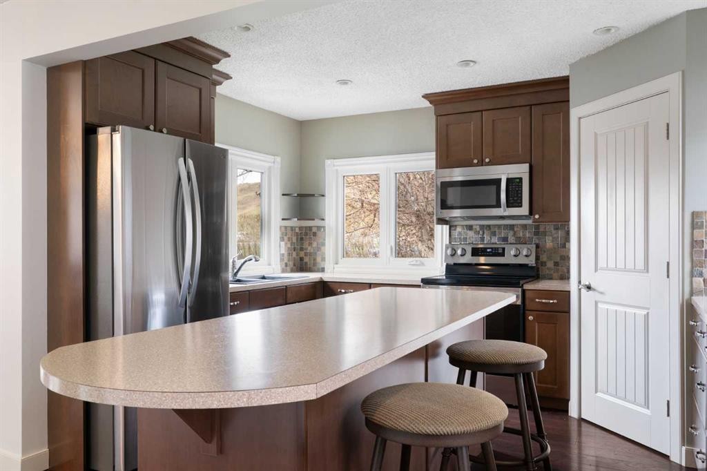 









121


Mountain

Street,
Cochrane,




AB
T4C 1Z5

