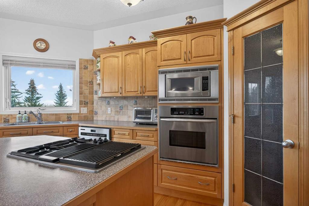 









307


Hampstead

Way Northwest,
Calgary,




AB
T3A 6E6

