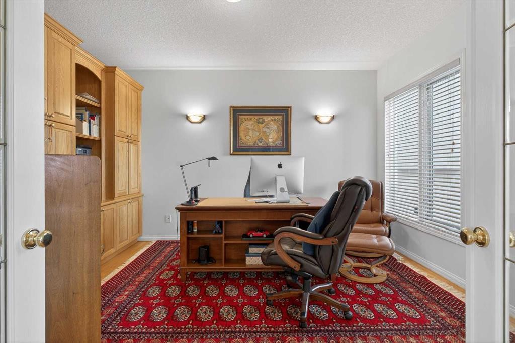 









307


Hampstead

Way Northwest,
Calgary,




AB
T3A 6E6

