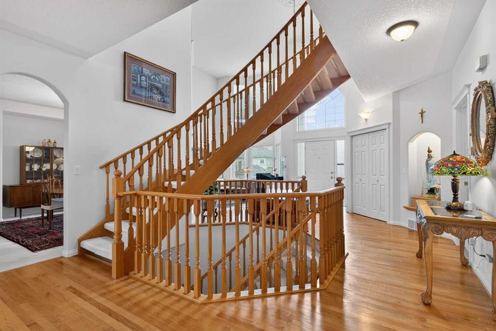 









307


Hampstead

Way Northwest,
Calgary,




AB
T3A 6E6

