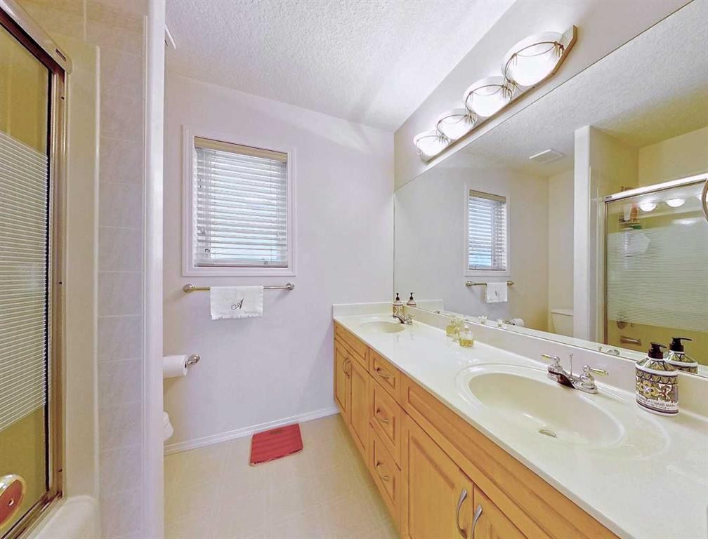 









307


Hampstead

Way Northwest,
Calgary,




AB
T3A 6E6

