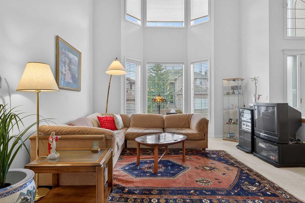 









307


Hampstead

Way Northwest,
Calgary,




AB
T3A 6E6

