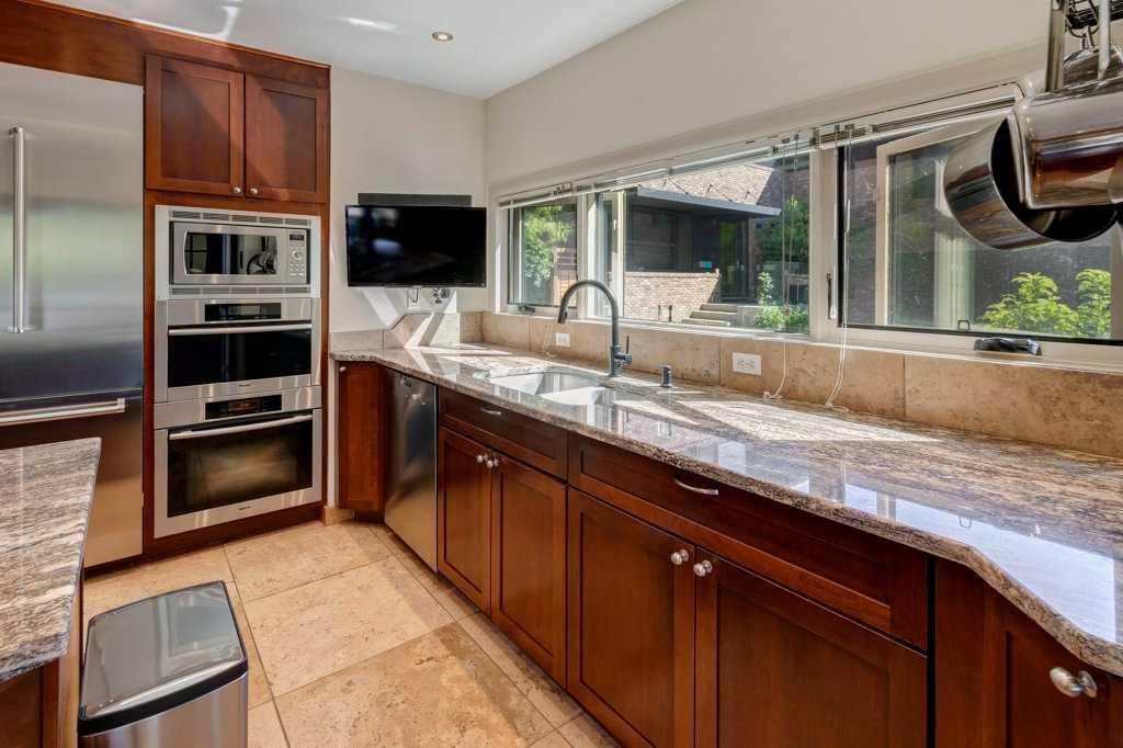 









30 & 32


New

Street Southeast,
Calgary,




AB
T2G 3X9

