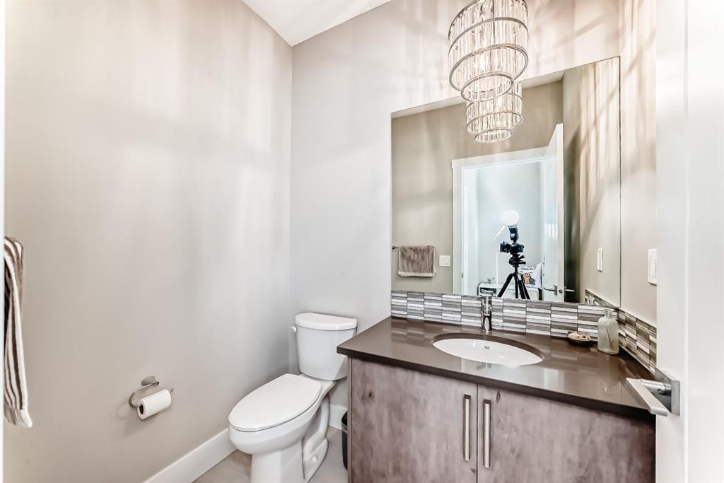 









68


Mahogany

Gardens Southeast,
Calgary,




AB
T3M 2S2

