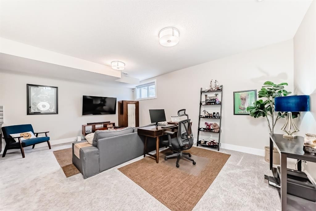 









68


Mahogany

Gardens Southeast,
Calgary,




AB
T3M 2S2

