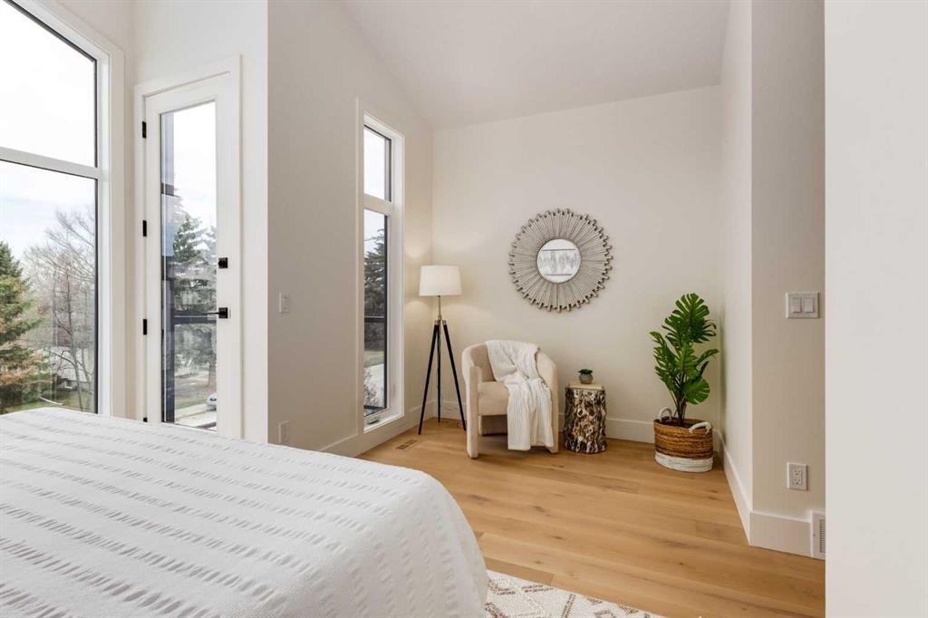 









631


28

Avenue Northwest,
Calgary,




AB
T2M2L2


