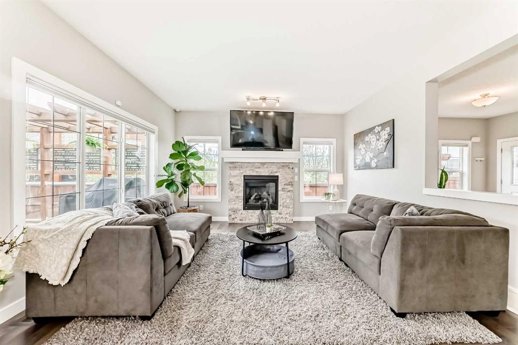 









2201


Bayside

Circle Southwest,
Airdrie,




AB
T4B 0V6

