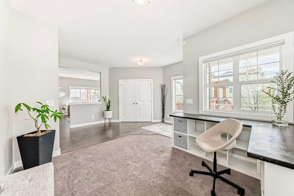 









2201


Bayside

Circle Southwest,
Airdrie,




AB
T4B 0V6

