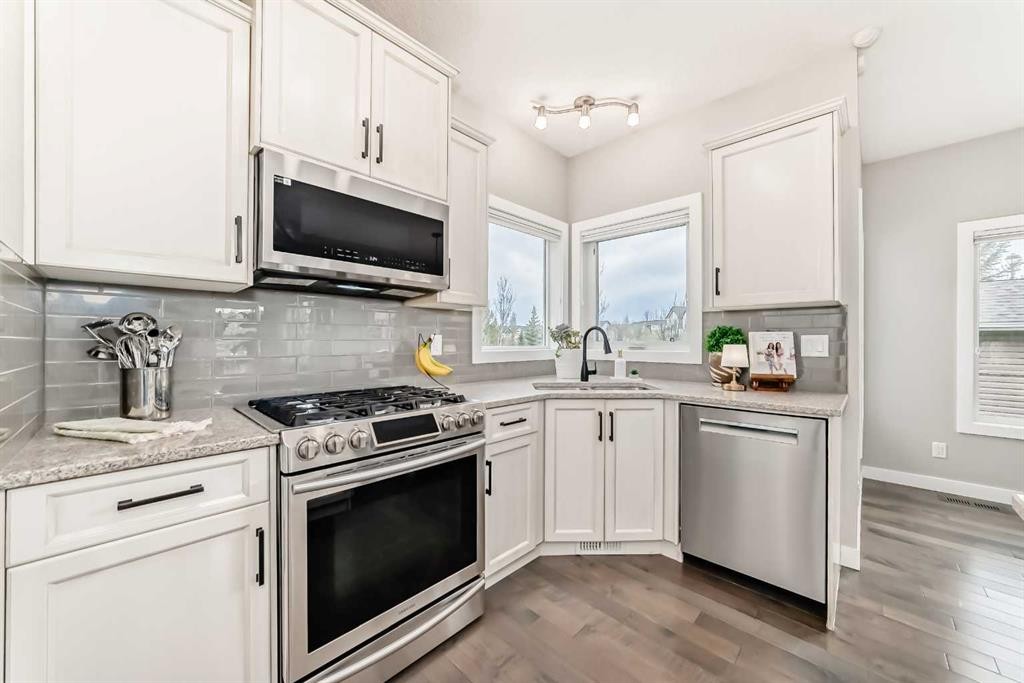 









2201


Bayside

Circle Southwest,
Airdrie,




AB
T4B 0V6

