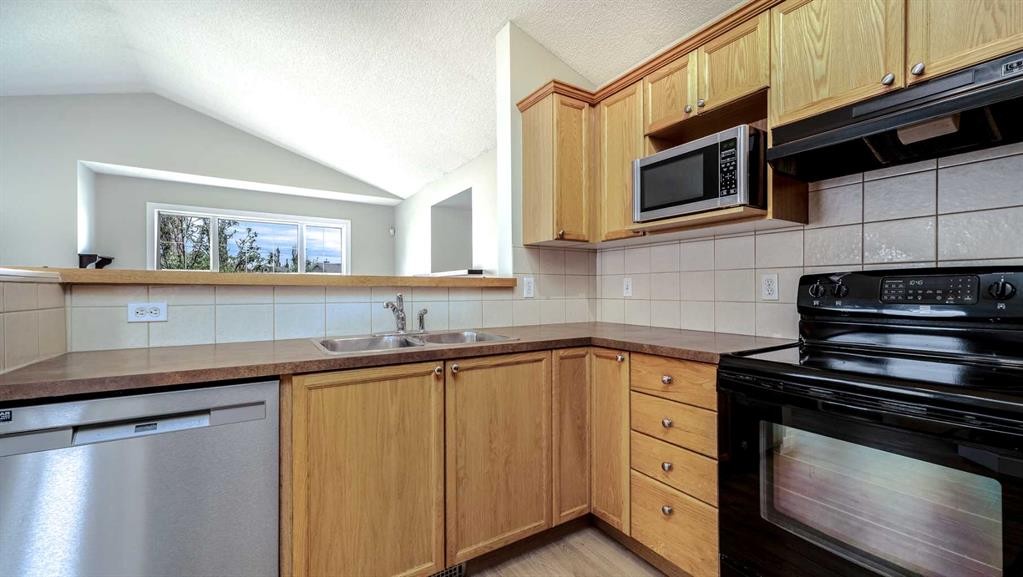 









367


Copperfield

Heights Southeast,
Calgary,




AB
T2Z 4R3

