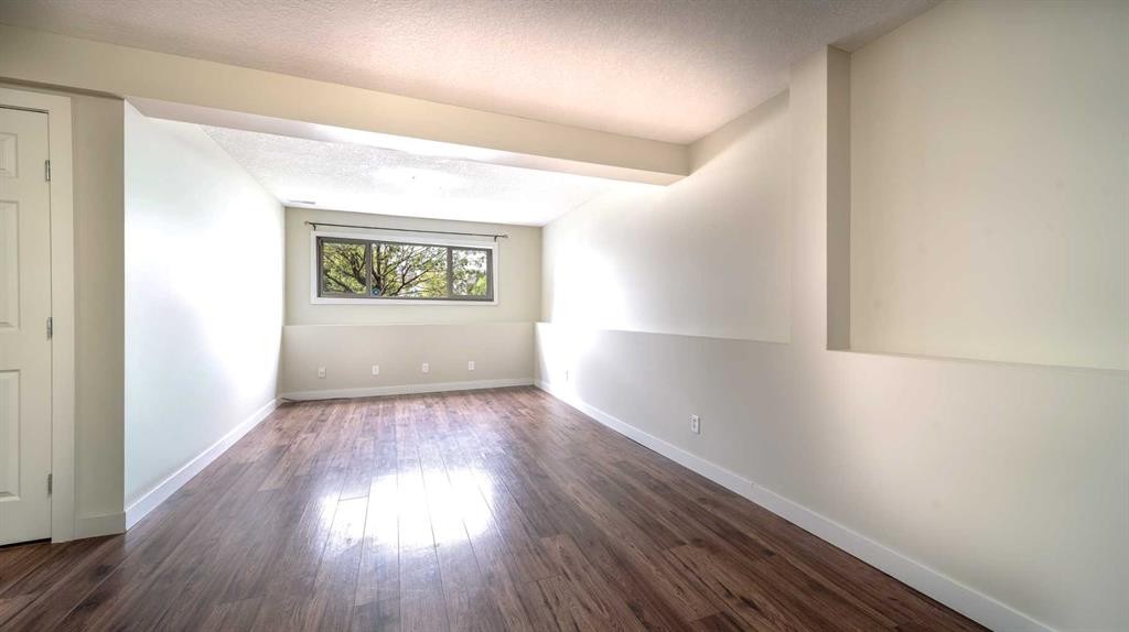 









367


Copperfield

Heights Southeast,
Calgary,




AB
T2Z 4R3

