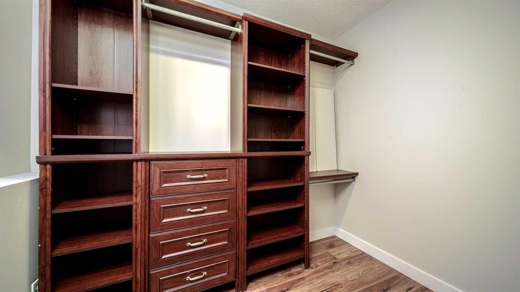 









367


Copperfield

Heights Southeast,
Calgary,




AB
T2Z 4R3

