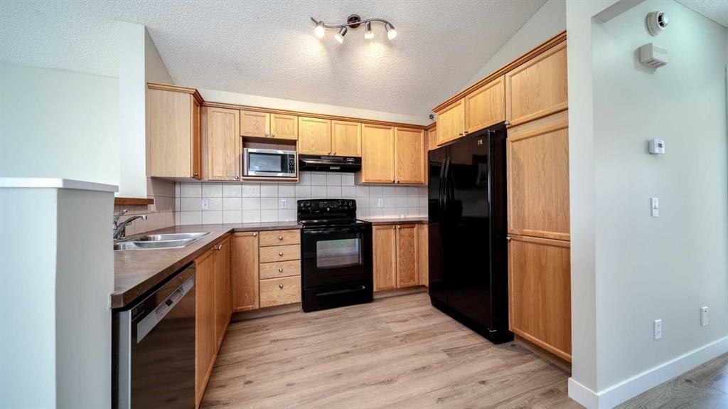 









367


Copperfield

Heights Southeast,
Calgary,




AB
T2Z 4R3

