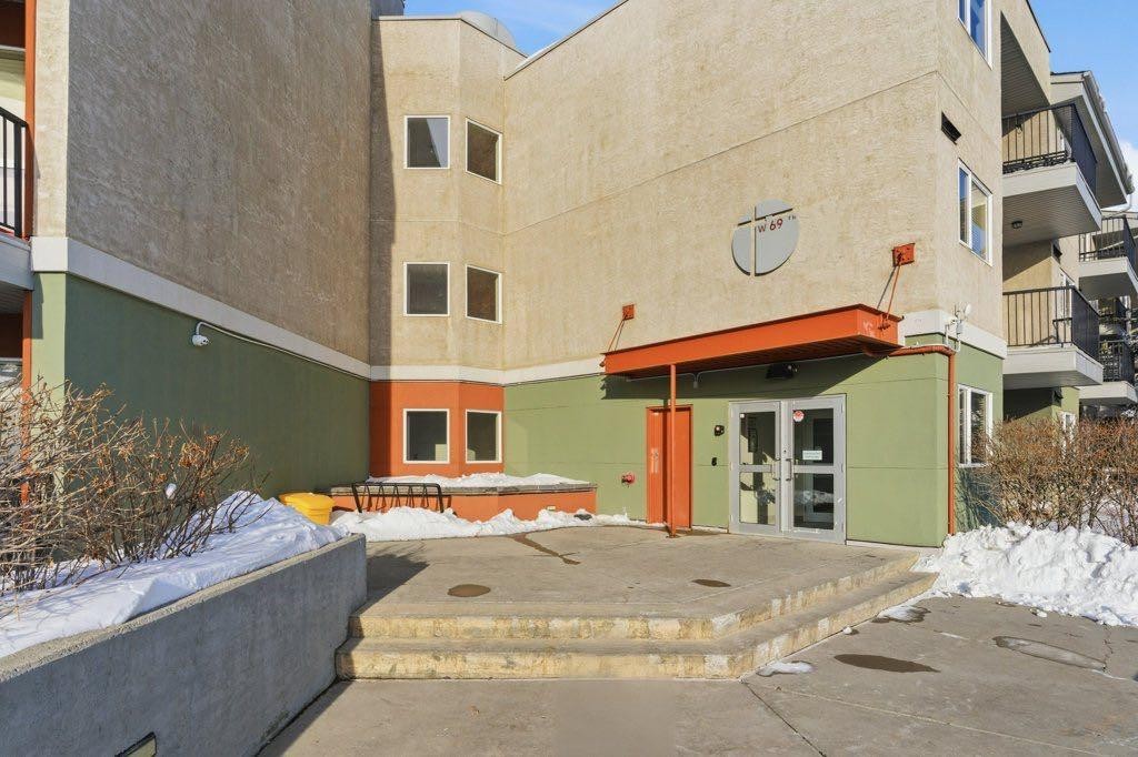 









69


Springborough

Court Southwest, 210,
Calgary,




AB
T3H 5V5

