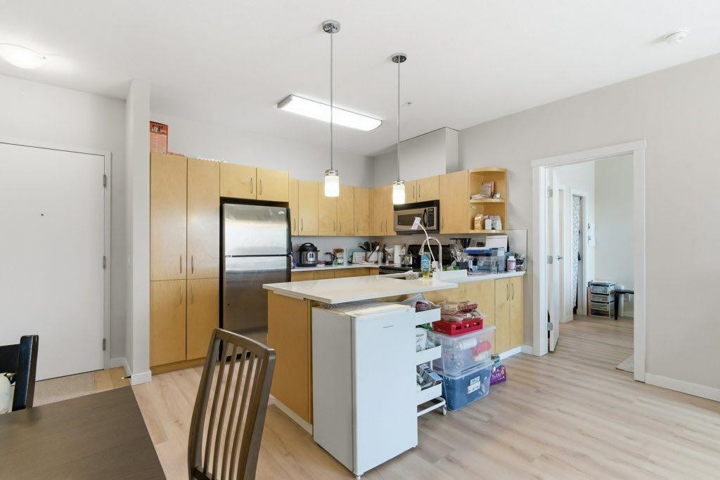 









69


Springborough

Court Southwest, 210,
Calgary,




AB
T3H 5V5

