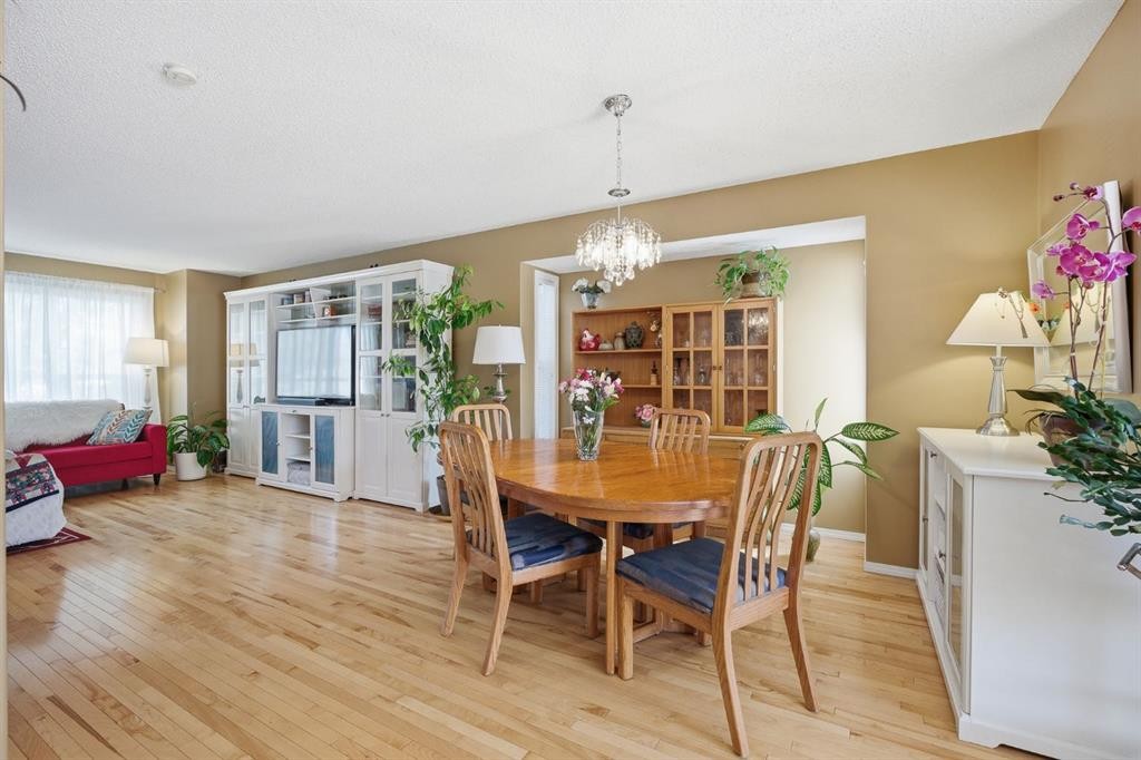 









157


Cranberry

Square Southeast,
Calgary,




AB
T3M 1J6

