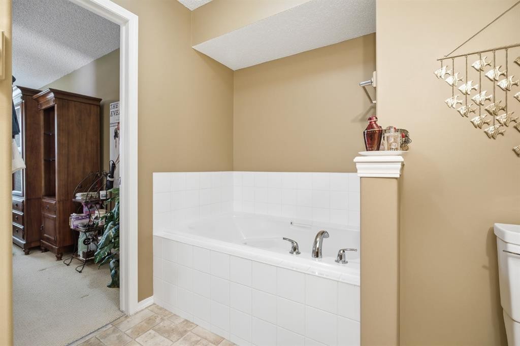 









157


Cranberry

Square Southeast,
Calgary,




AB
T3M 1J6

