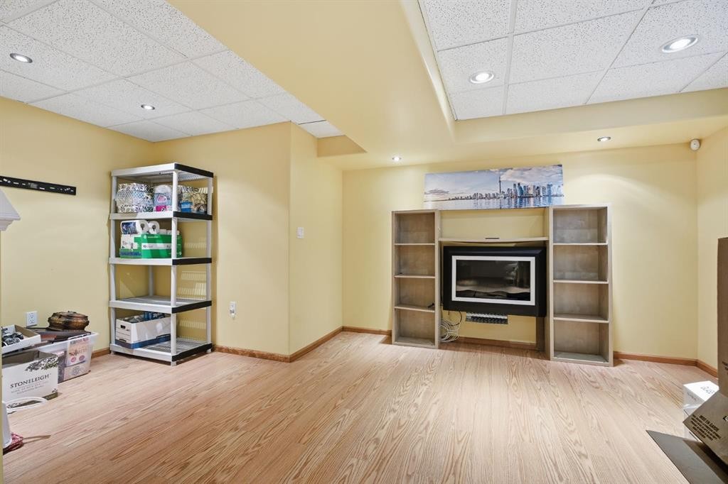 









157


Cranberry

Square Southeast,
Calgary,




AB
T3M 1J6

