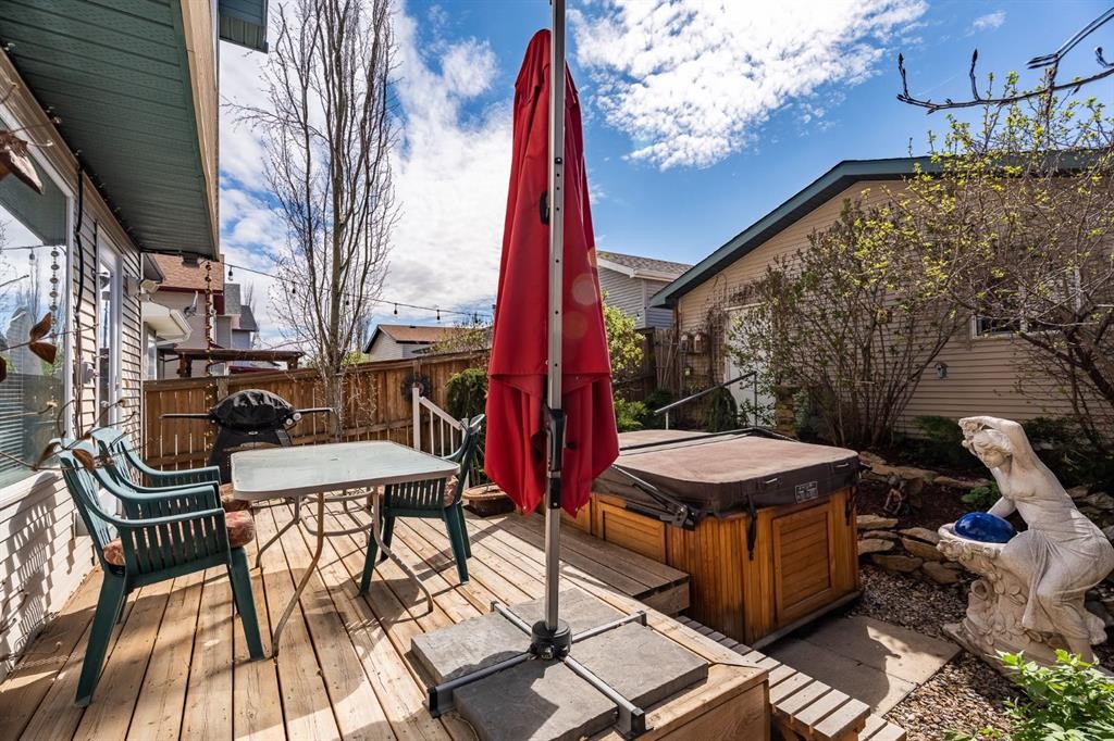 









157


Cranberry

Square Southeast,
Calgary,




AB
T3M 1J6

