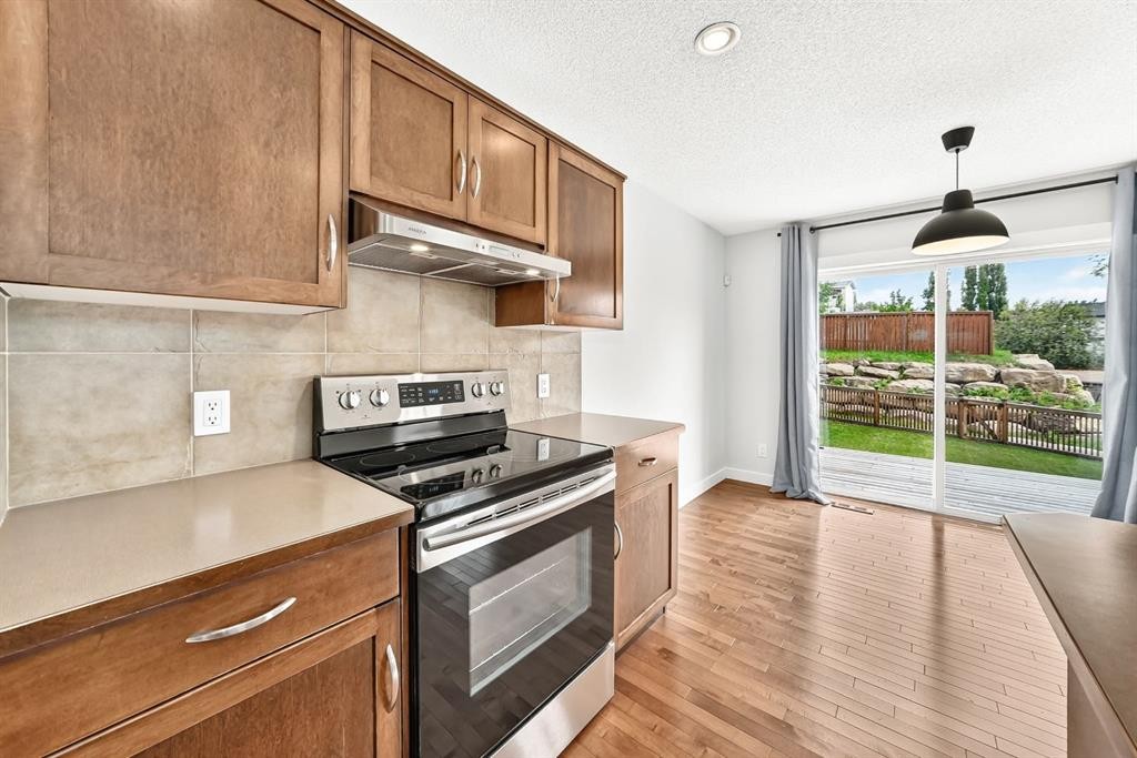 









799


Tuscany

Drive Northwest,
Calgary,




AB
T3L 3A4

