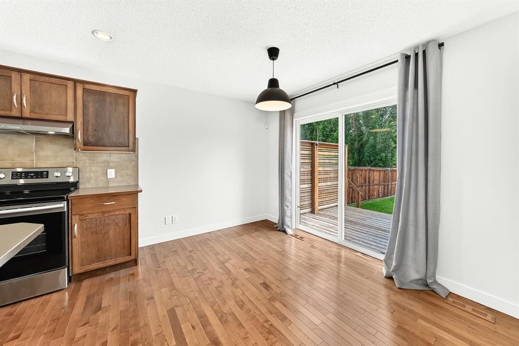 









799


Tuscany

Drive Northwest,
Calgary,




AB
T3L 3A4

