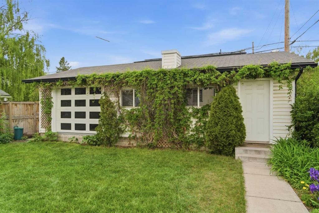 









1945


Mountview

Crescent Northeast,
Calgary,




AB
T2E 5N4

