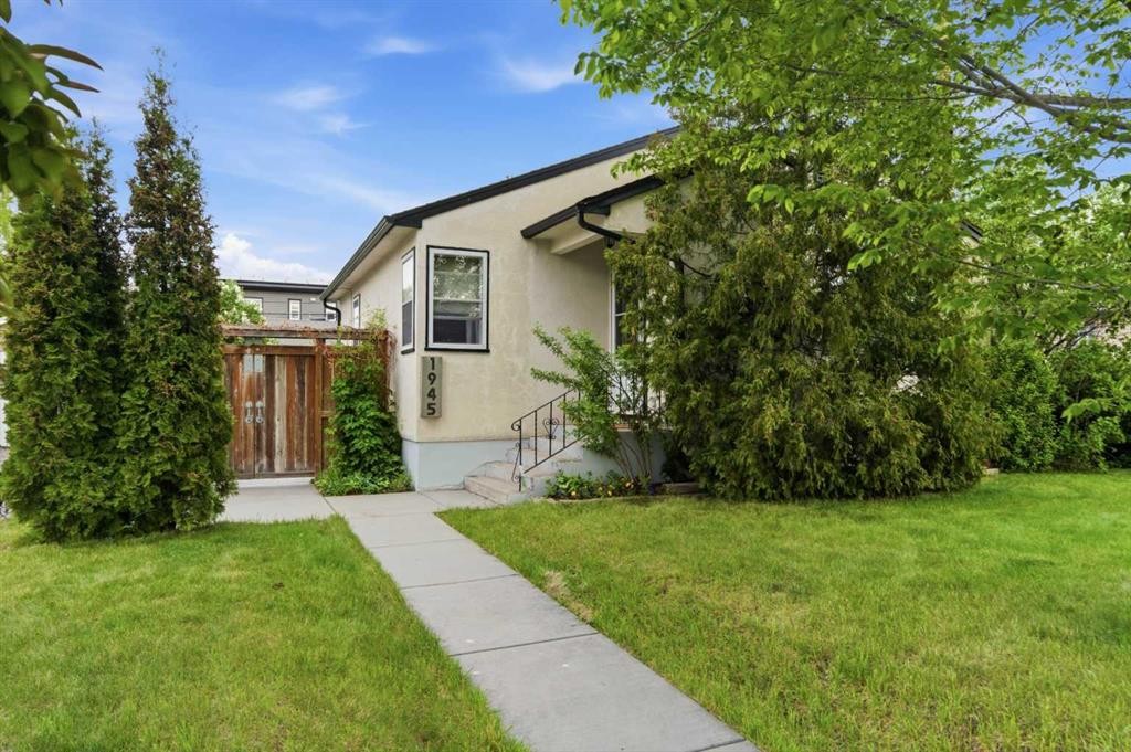 









1945


Mountview

Crescent Northeast,
Calgary,




AB
T2E 5N4

