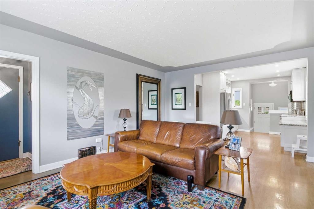 









1945


Mountview

Crescent Northeast,
Calgary,




AB
T2E 5N4

