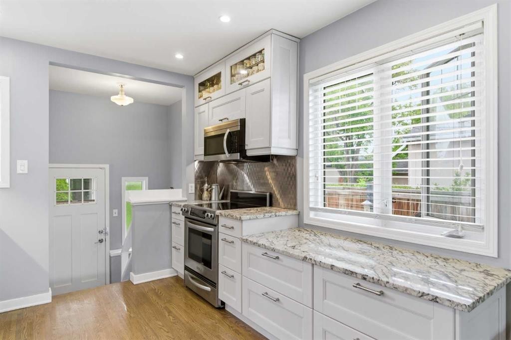 









1945


Mountview

Crescent Northeast,
Calgary,




AB
T2E 5N4


