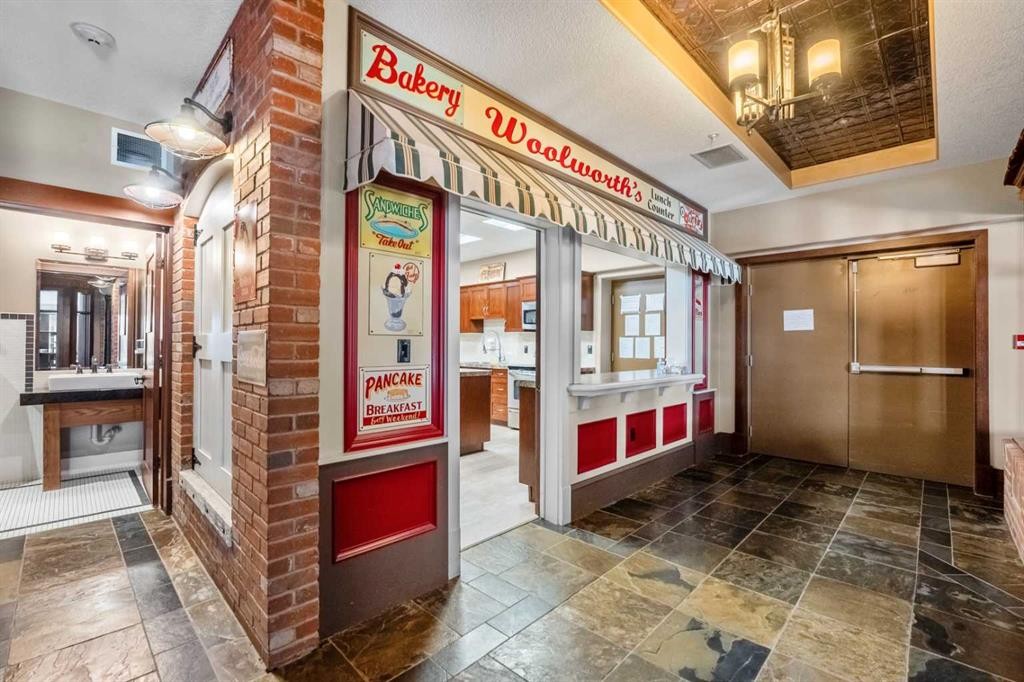 









2330


Fish Creek

Boulevard Southwest, 2303,
Calgary,




AB
T2Y0L1

