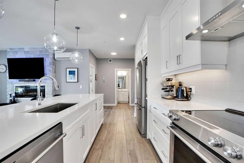 









55


Wolf Hollow

Crescent Southeast, 105,
Calgary,




AB
T2X 5K9

