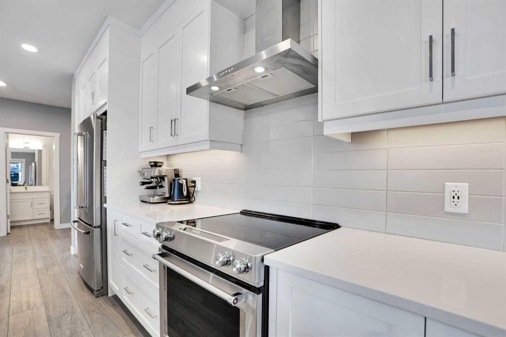 









55


Wolf Hollow

Crescent Southeast, 105,
Calgary,




AB
T2X 5K9

