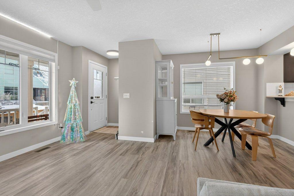 









1012


Windsong

Drive Southwest,
Airdrie,




AB
T4B 0P2

