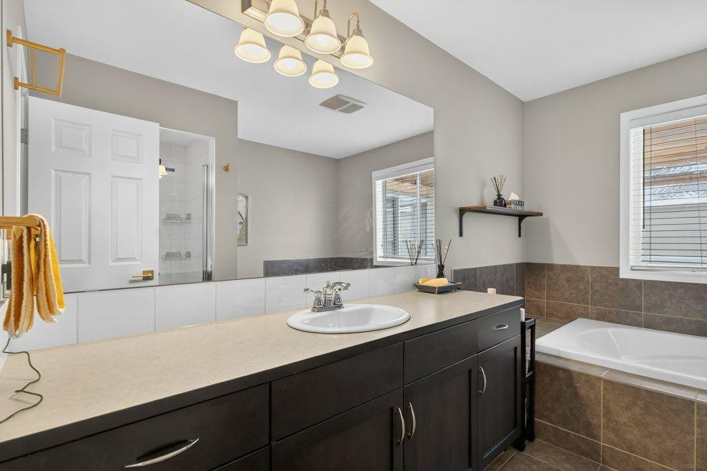 









1012


Windsong

Drive Southwest,
Airdrie,




AB
T4B 0P2

