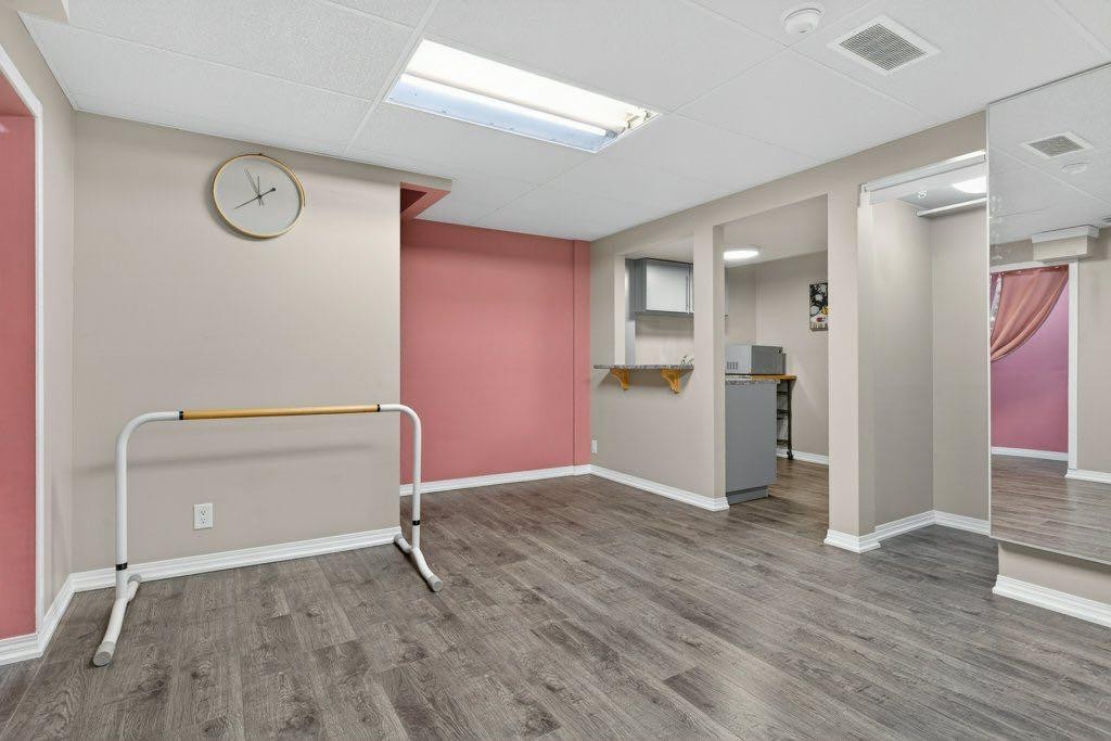 









1012


Windsong

Drive Southwest,
Airdrie,




AB
T4B 0P2

