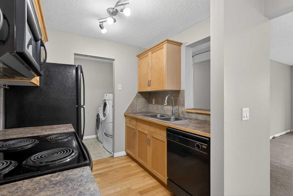 









13045


6

Street Southwest, 3210,
Calgary,




AB
T2W 5H1

