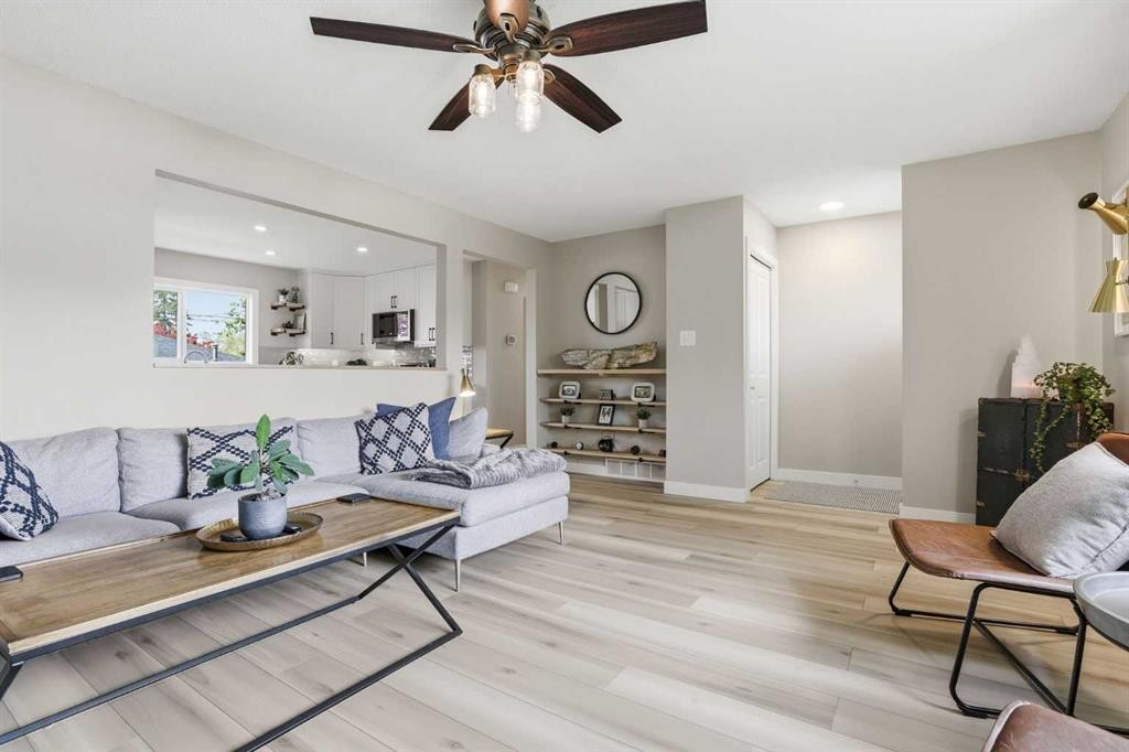 









8343


48

Avenue Northwest,
Calgary,




AB
T3B 2A9

