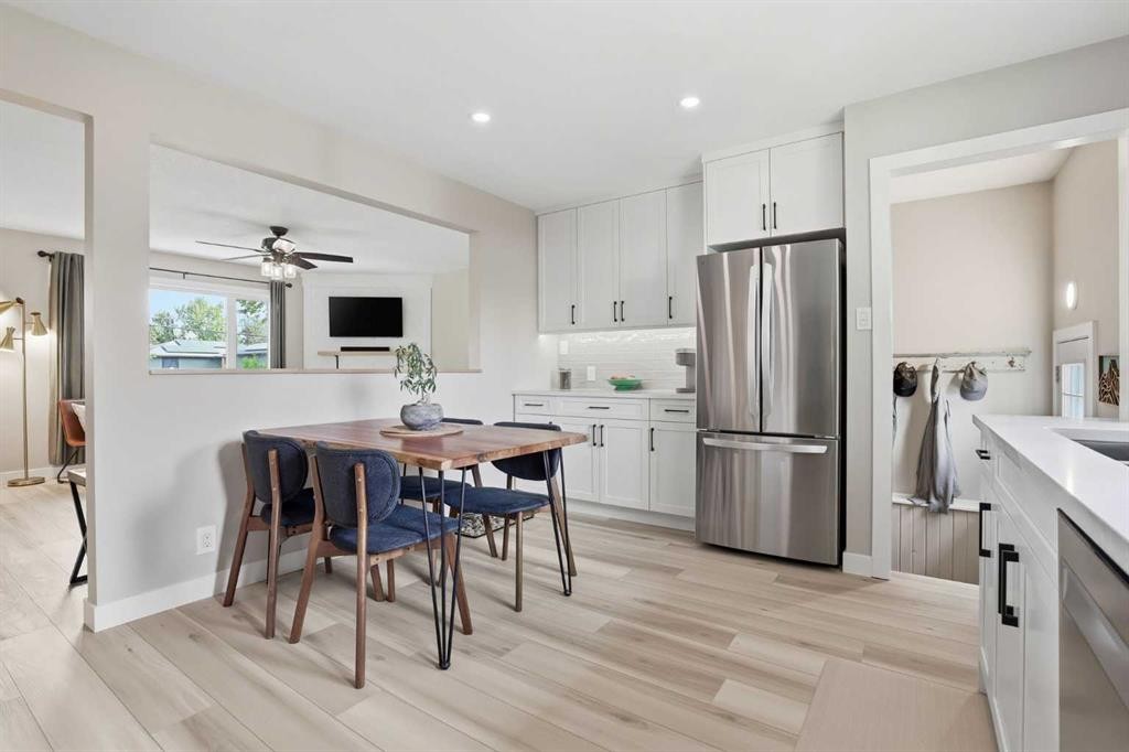 









8343


48

Avenue Northwest,
Calgary,




AB
T3B 2A9

