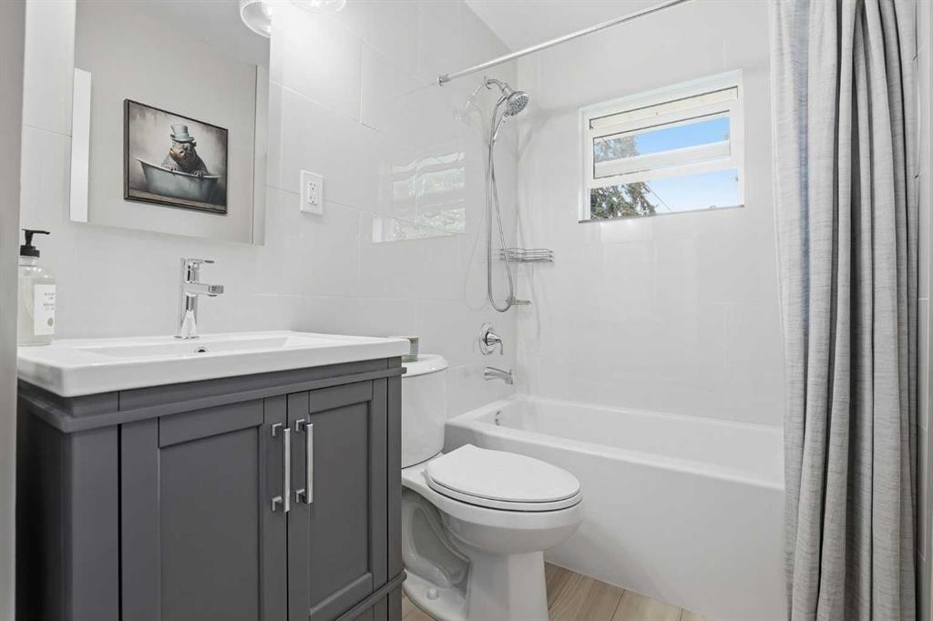 









8343


48

Avenue Northwest,
Calgary,




AB
T3B 2A9

