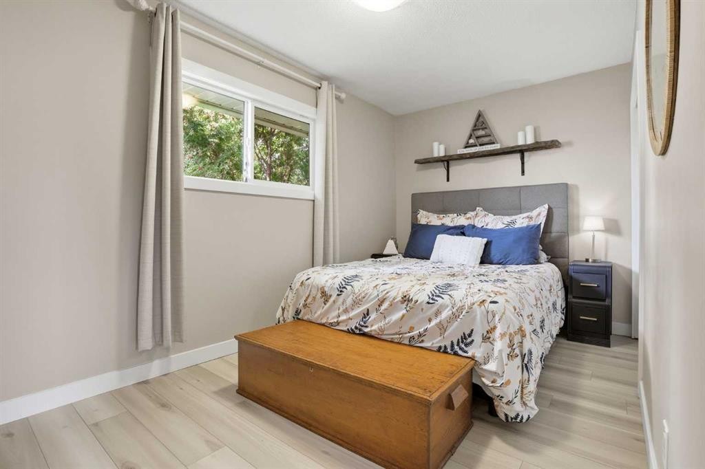 









8343


48

Avenue Northwest,
Calgary,




AB
T3B 2A9

