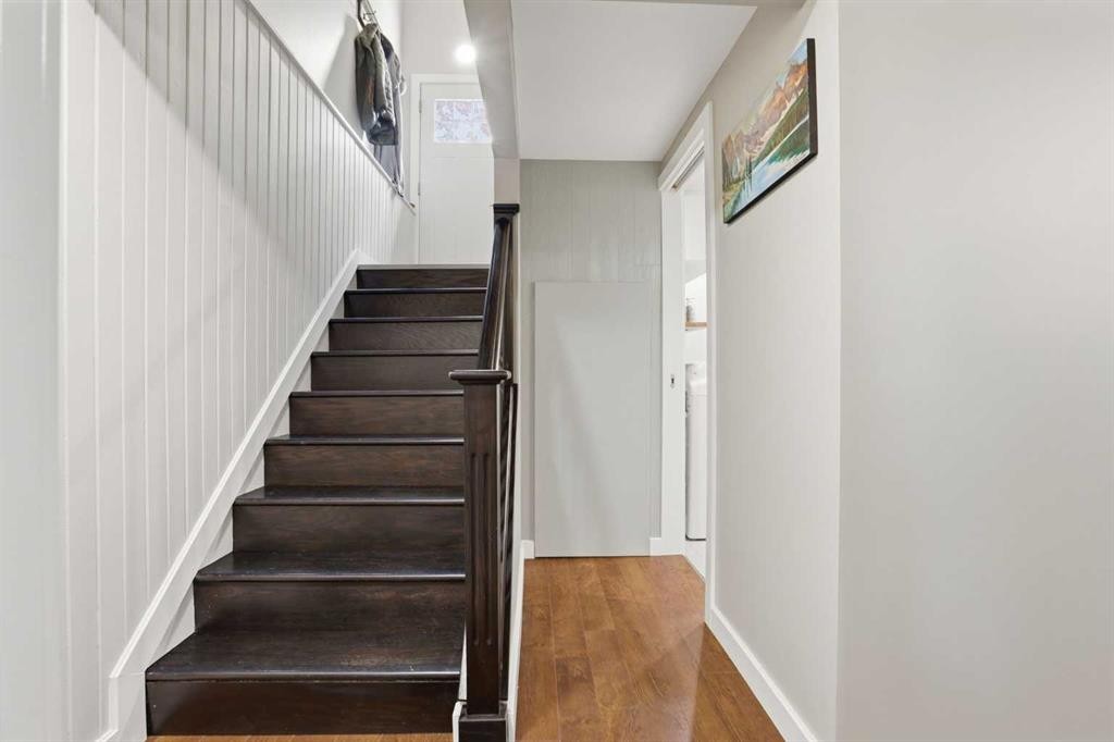 









8343


48

Avenue Northwest,
Calgary,




AB
T3B 2A9

