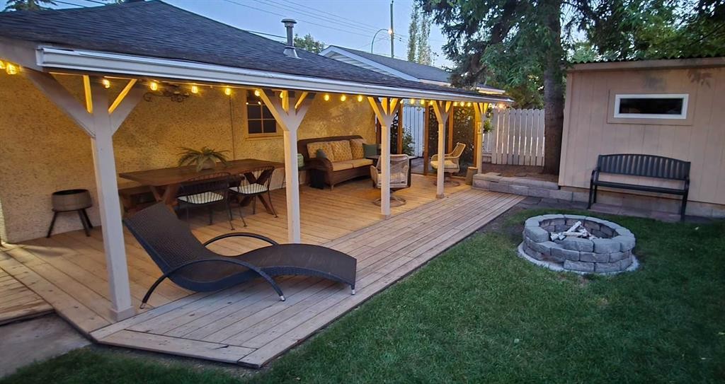 









8343


48

Avenue Northwest,
Calgary,




AB
T3B 2A9

